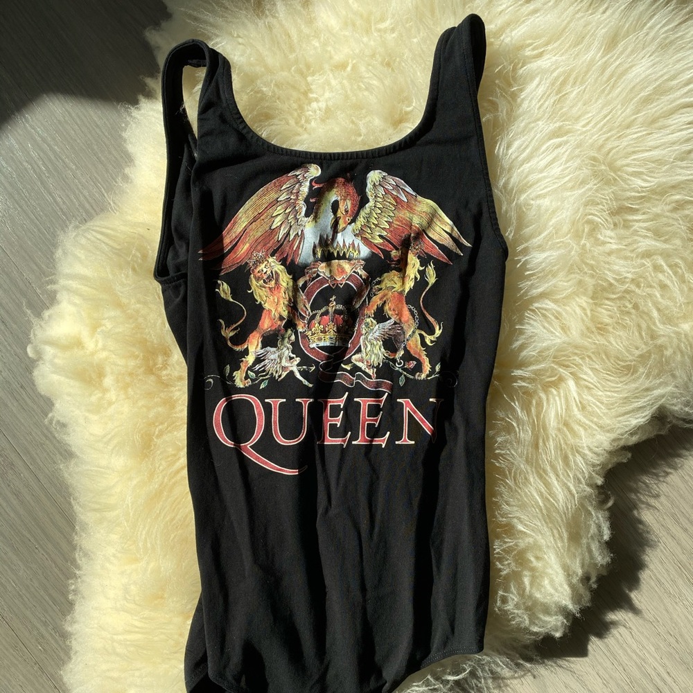 Queen bodysuit